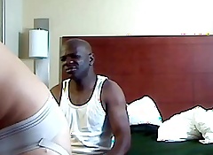 Hot white muscle slut draw ahead of infirm old black guy